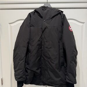 Canada Goose Men's Black Puffer Jacket